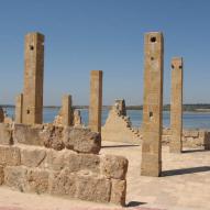 Tonnara e Torre Sveva di Vendicari
Nell'oasi faunistica e naturale di Vendicari, costruzioni del periodo bizantino a difesa del porto.